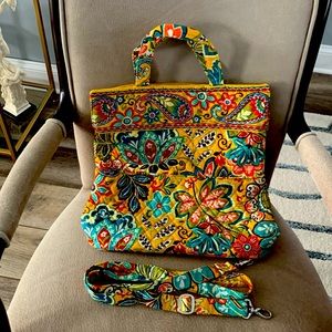 Vera Bradley Convertible Crossbody in Provençal EUC